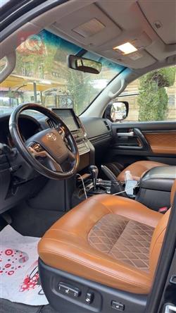 تويوتا لاندكروزر